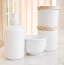Kit Higiene Bebê em Porcelana Premium com Tampa de Pinus | 4 Peças Essenciais
